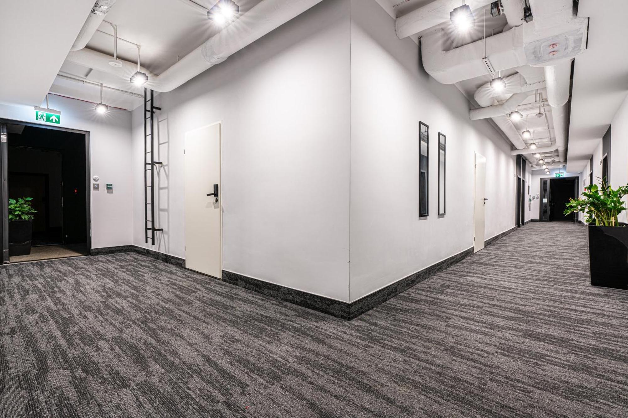 Vanta Business Center 스카비나 외부 사진